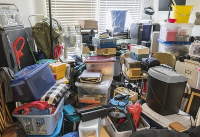 hoarder-clean-out-new-york-AdobeStock_312817856-scaled